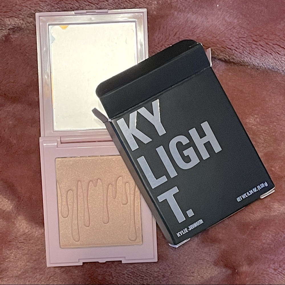 Kylie Cosmetics Kylighter Queen Drip